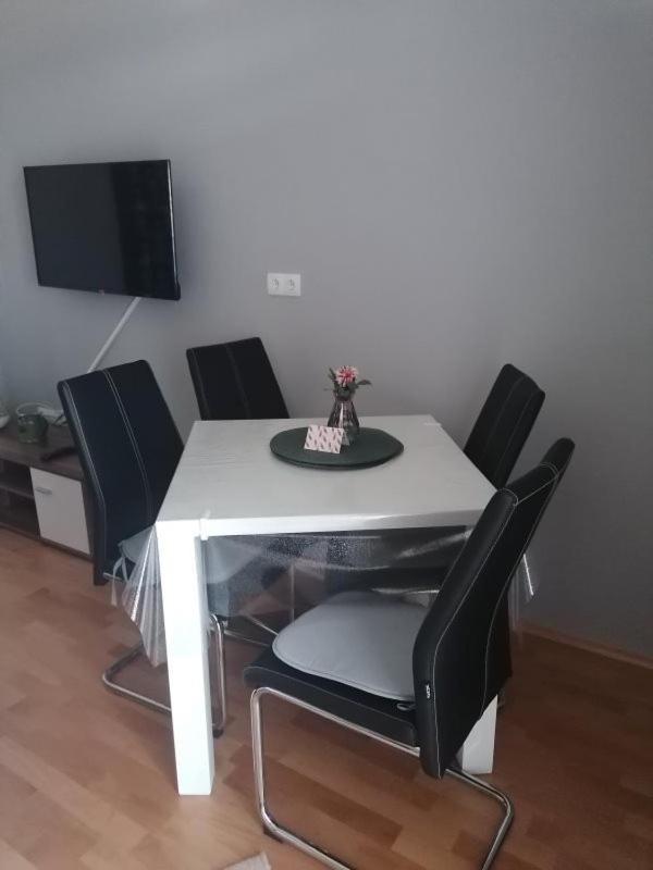 Villa Juni Криквеница Екстериор снимка